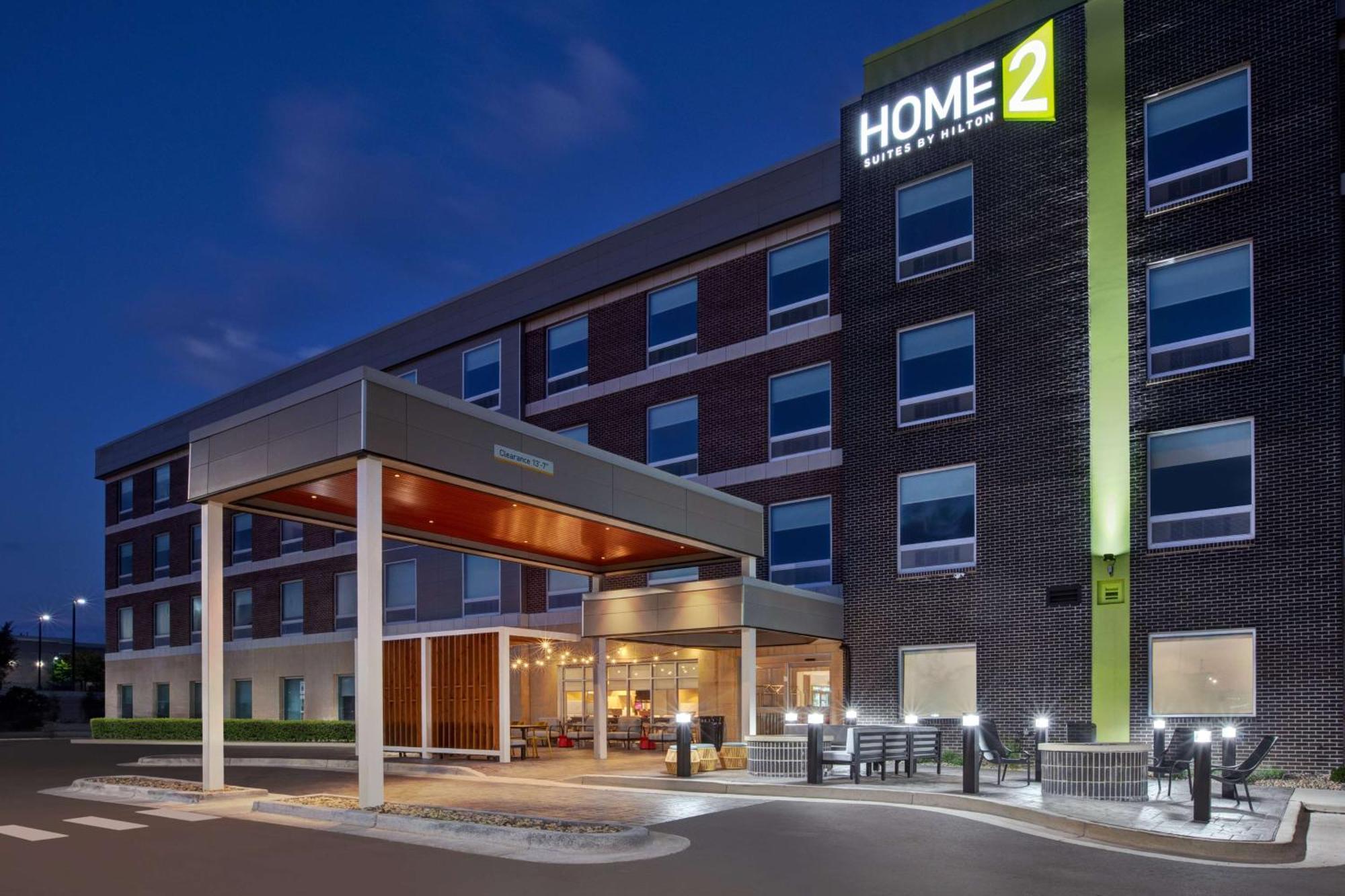 Home2 Suites By Hilton Grand Rapids Northeast Exterior foto